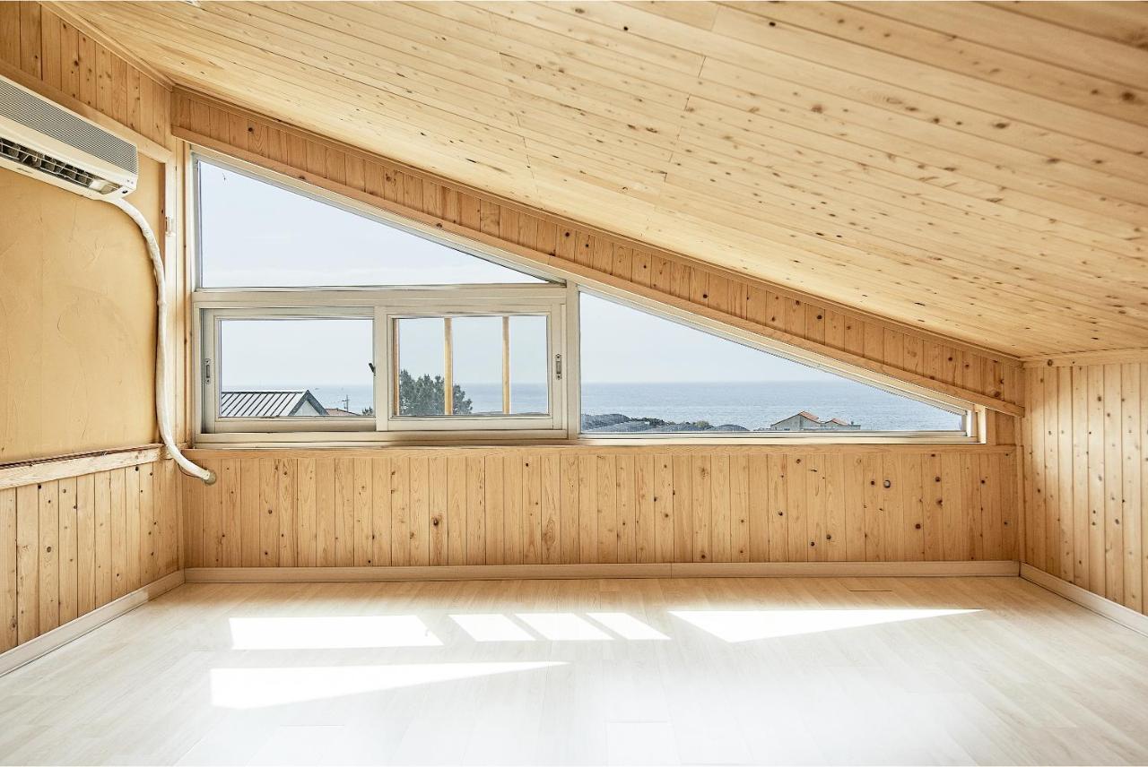 Jeju Sunflower Pension Сеогвипо Екстериор снимка